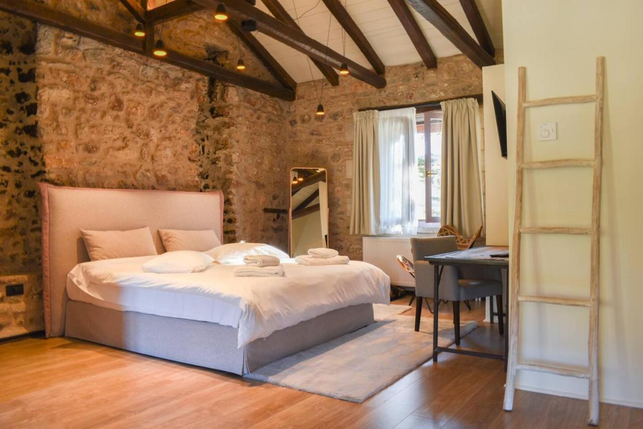 Secluded Mountain Refuge - Theonimfi Paradise Gem Dimitsana Bagian luar foto