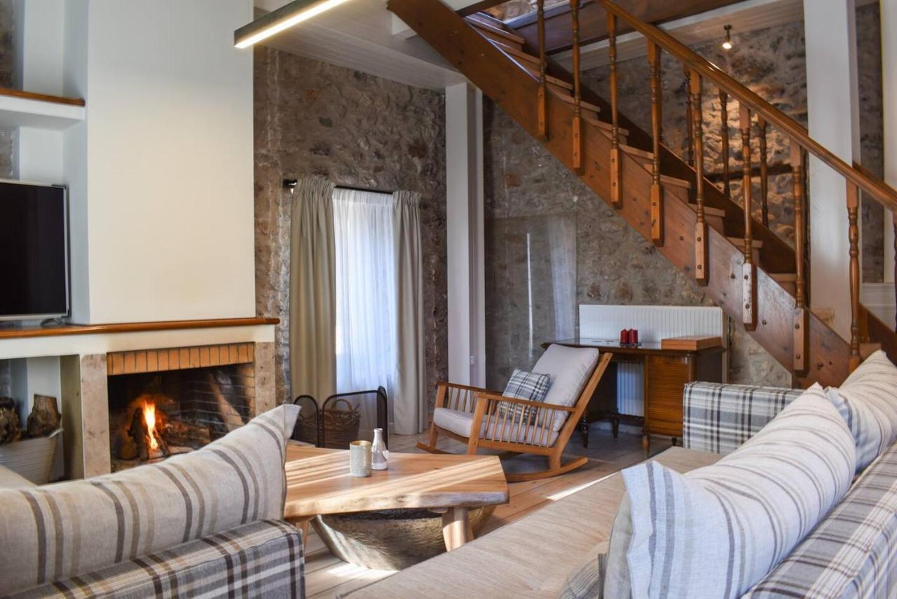 Secluded Mountain Refuge - Theonimfi Paradise Gem Dimitsana Bagian luar foto