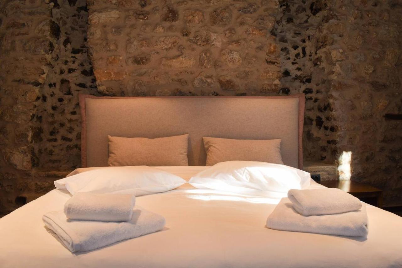 Secluded Mountain Refuge - Theonimfi Paradise Gem Dimitsana Bagian luar foto